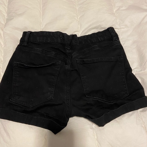 Dynamite Black Shorts - Picture 3 of 4